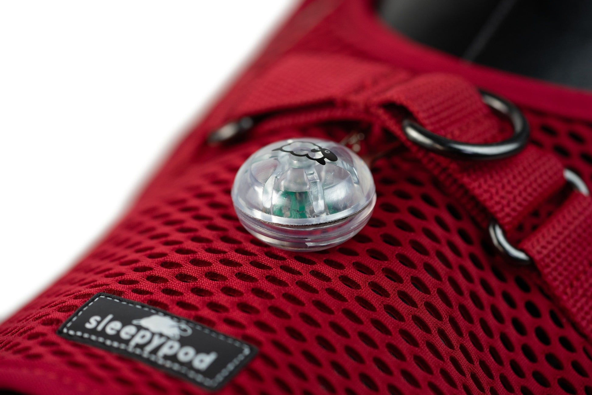 (strawberry red mesh)