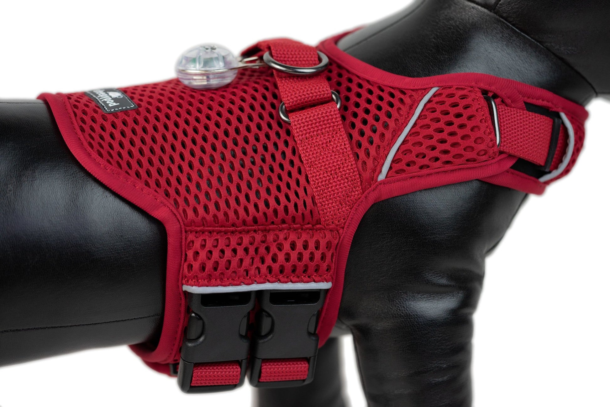 (strawberry red mesh)